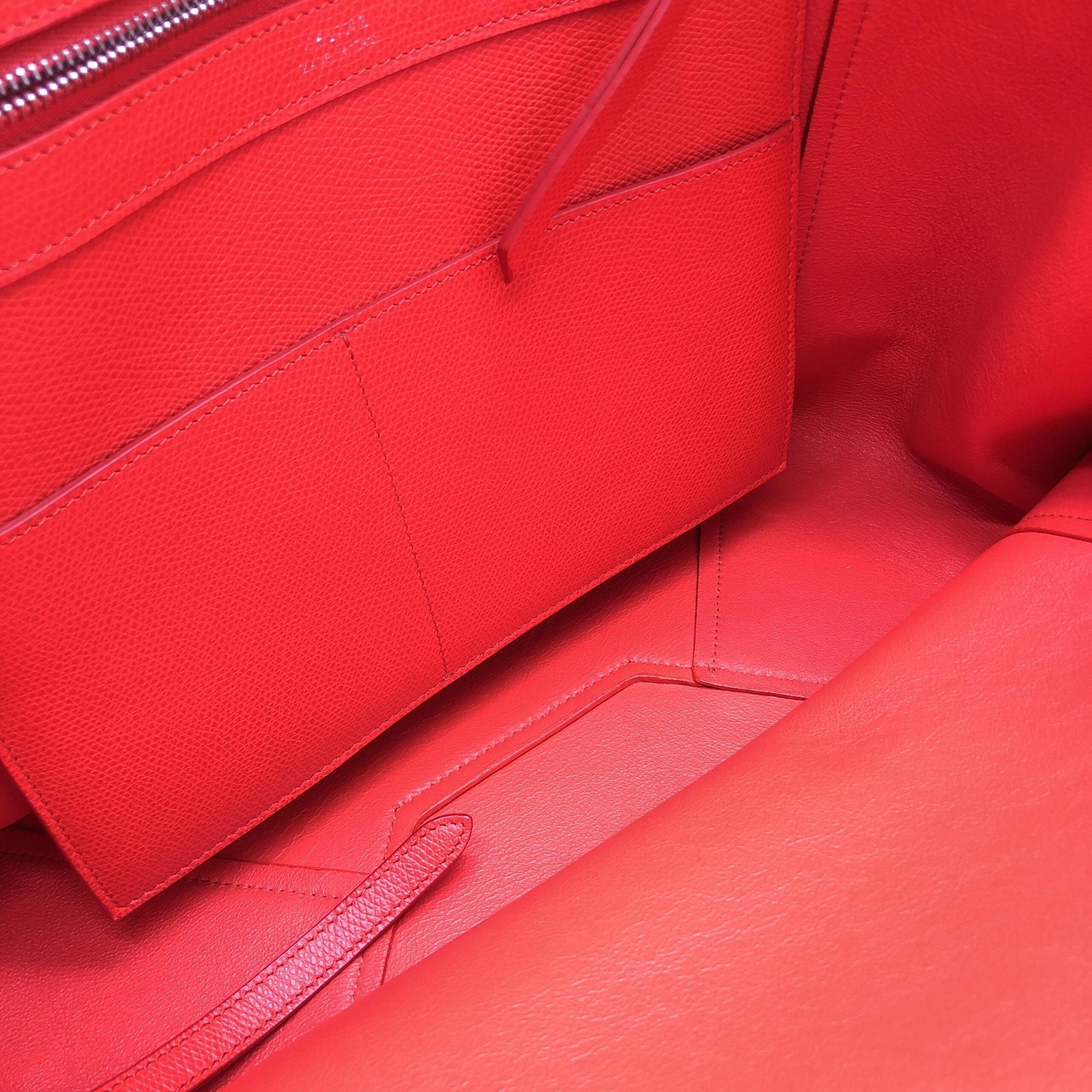 Cabas Phantom Red Pebbled Leather Tote Bag