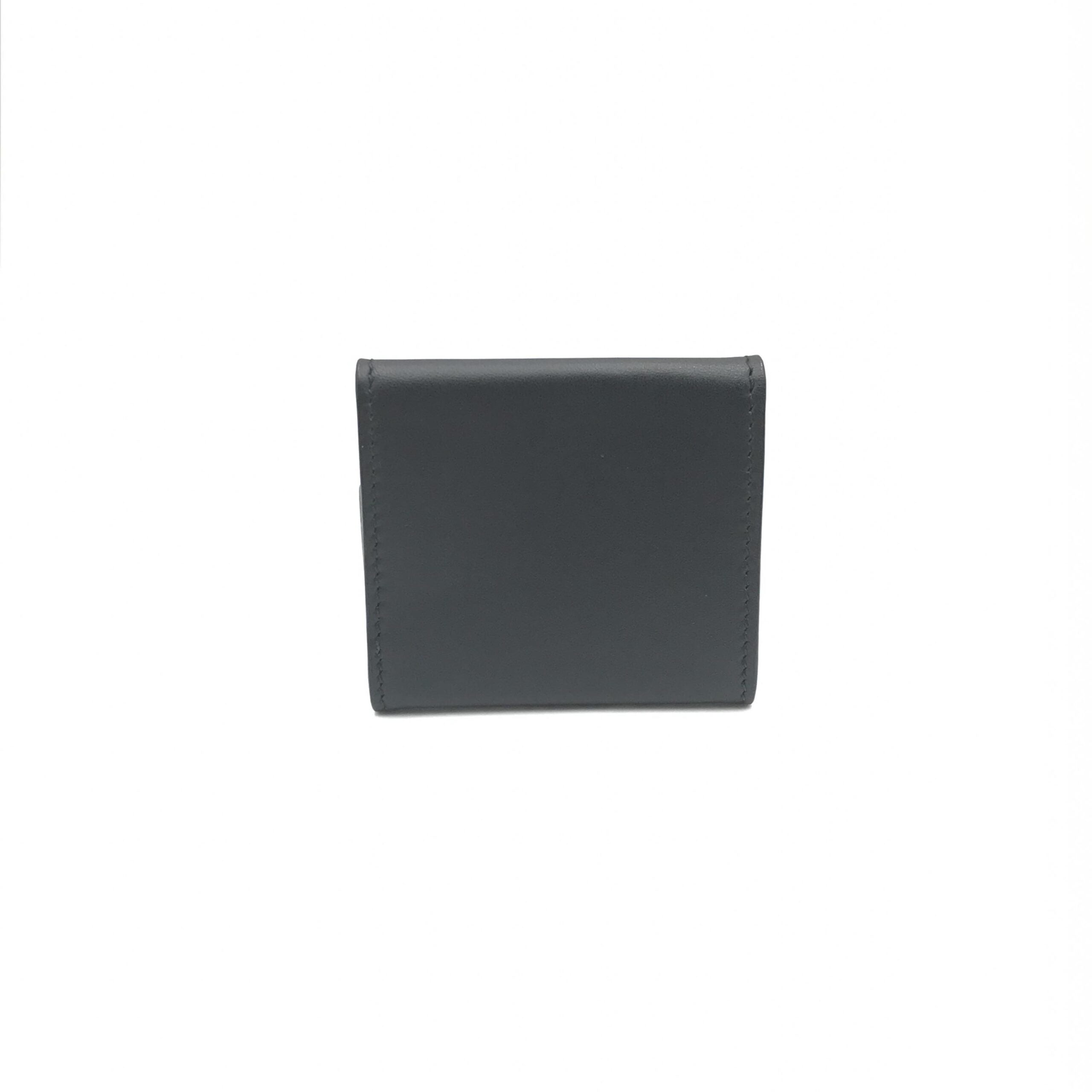 Compact Leather Wallet With Sleek Design