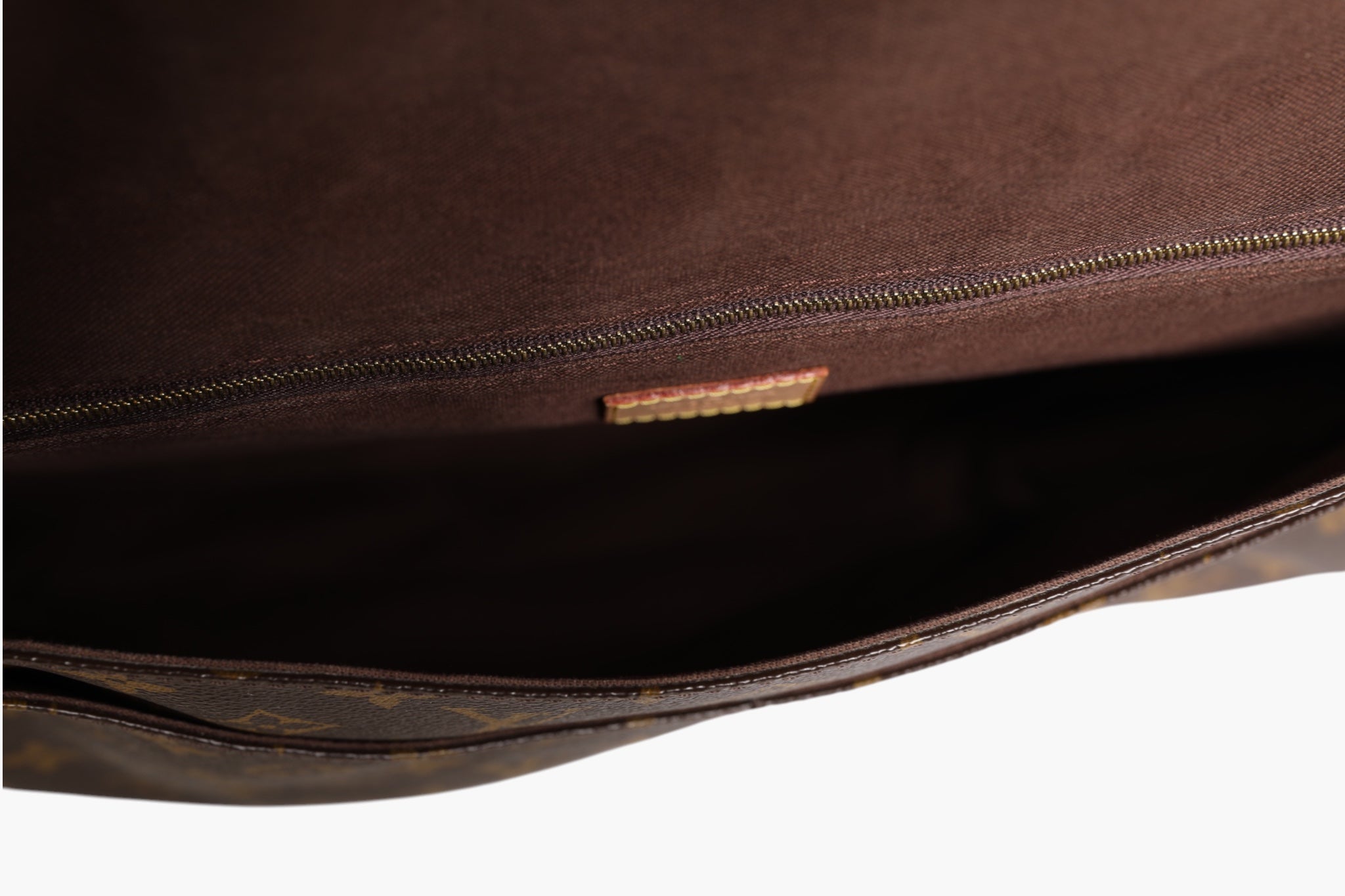Monogram Canvas Menilmontant MM