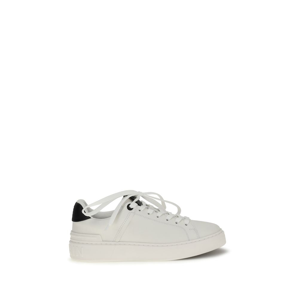 Baskets basses en cuir de veau noir (Bos Taurus)