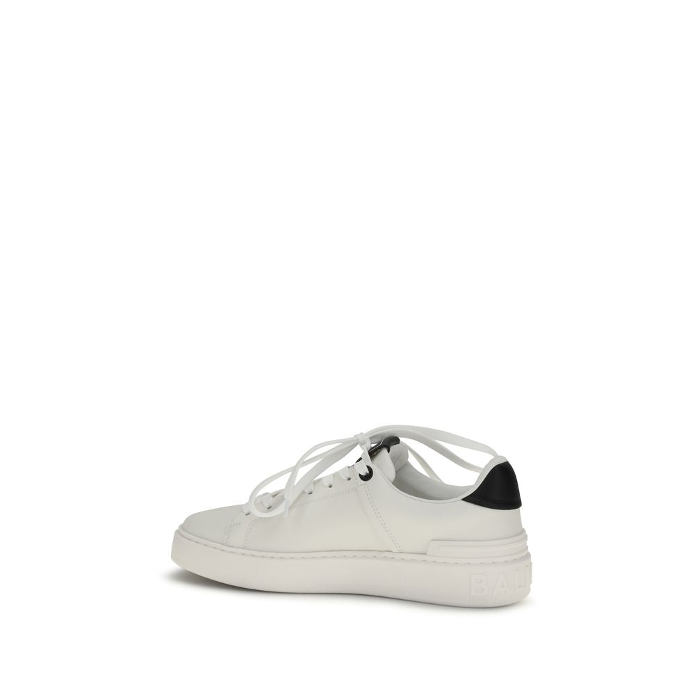 Baskets basses en cuir de veau noir (Bos Taurus)
