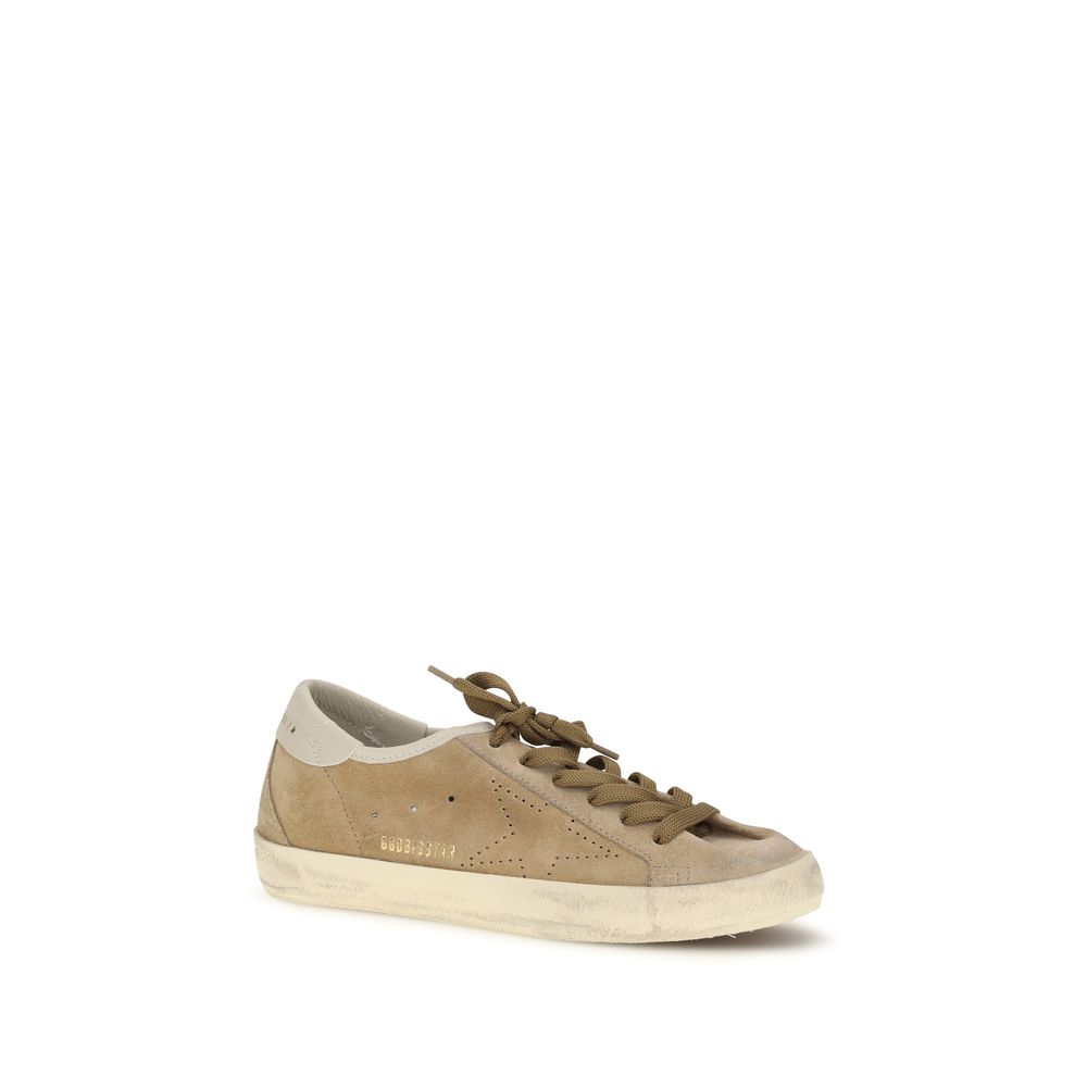 Baskets basses en cuir de veau beige (Bos Taurus)