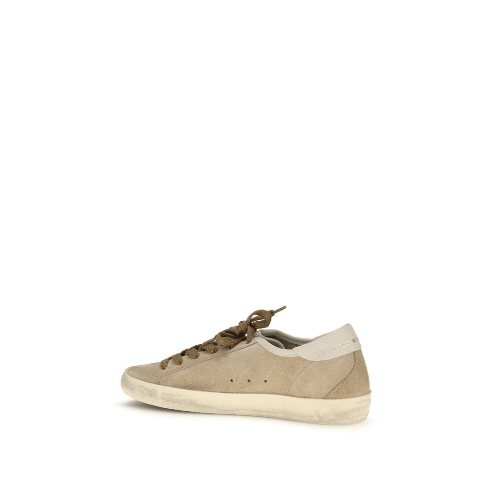 Baskets basses en cuir de veau beige (Bos Taurus)
